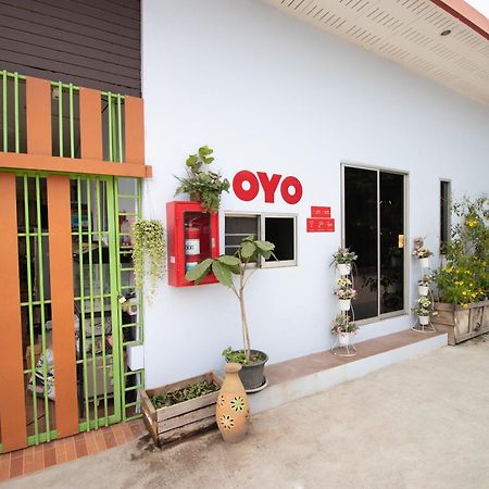 Oyo 644 Pong Pai House Hotel Banguecoque Exterior foto