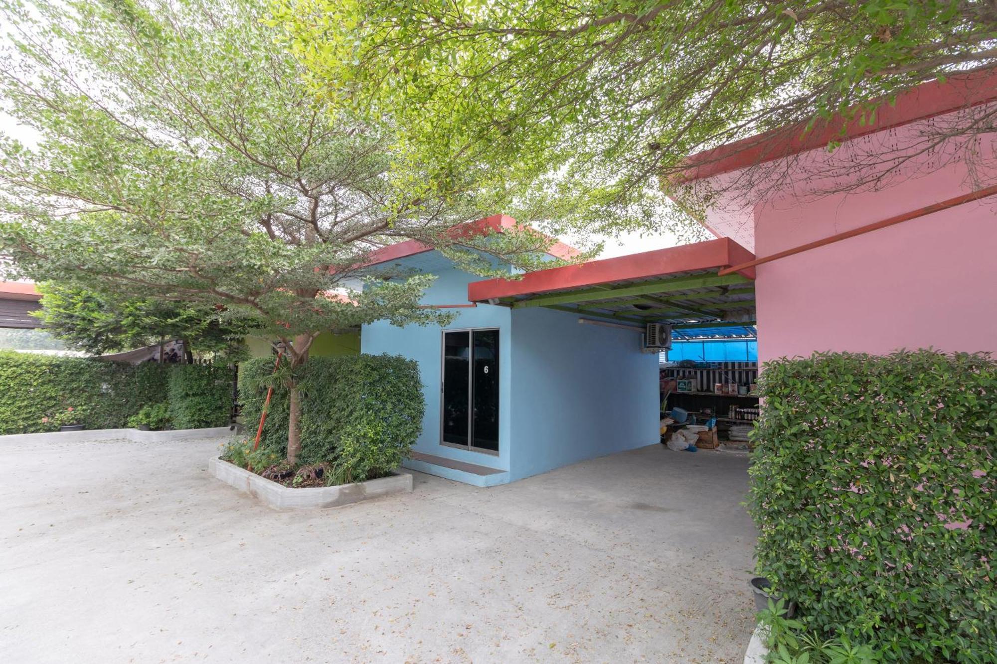 Oyo 644 Pong Pai House Hotel Banguecoque Exterior foto